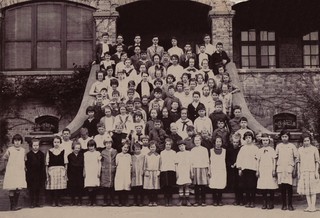 Canadian School Group 6 - 1924 Credit: Walmsley Family.