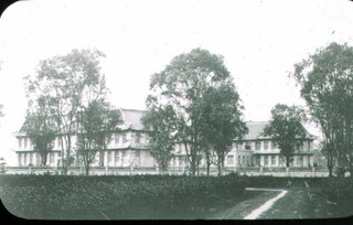 Building, likely on the campus of West China Union University Credit: Best Family.